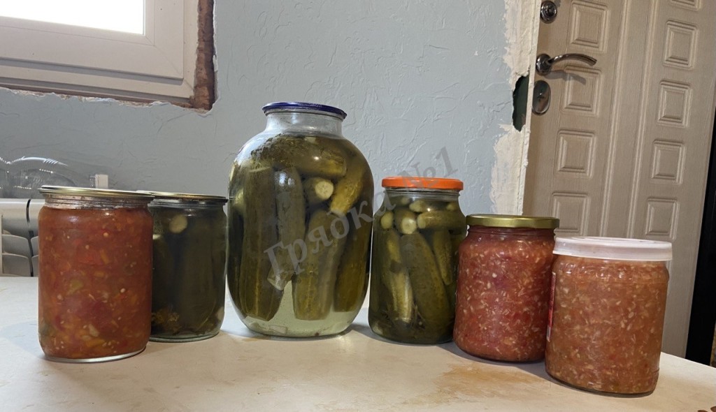 Маринованные огурцы и помидоры. 89501550498