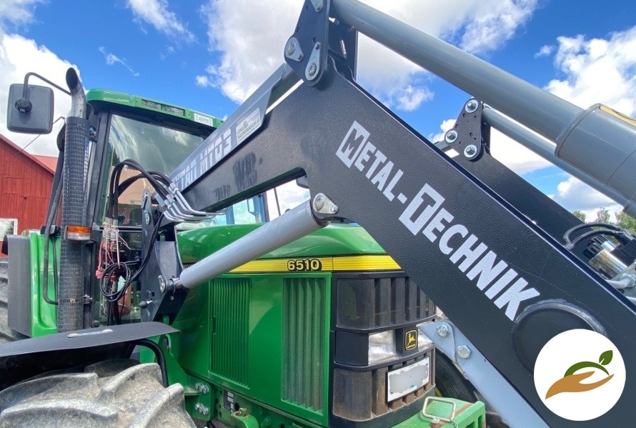 2001 Трактор John Deere 6510