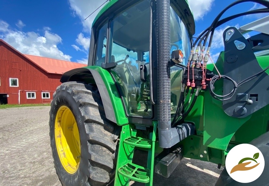 2001 Трактор John Deere 6510