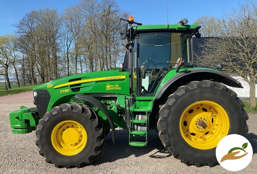 2009 Трактор John Deere 7730
