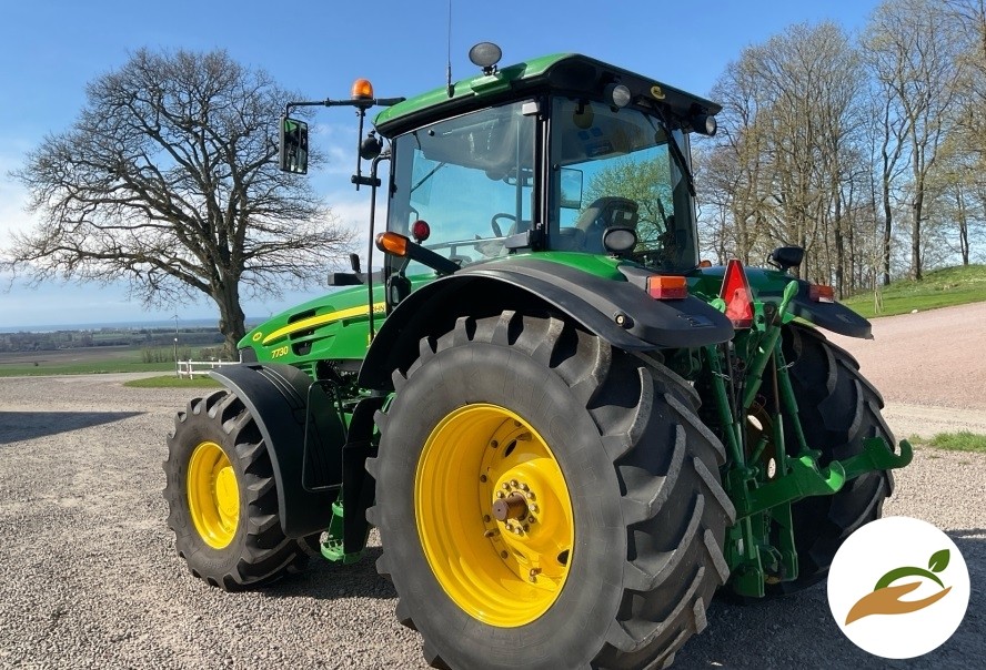 2009 Трактор John Deere 7730