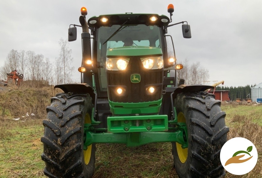 2014 Трактор John Deere 6140R