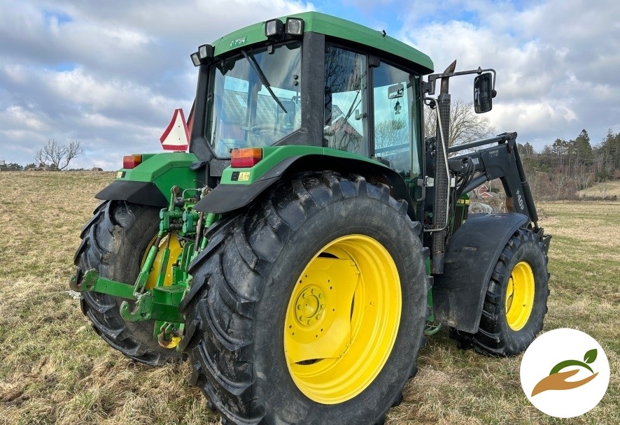2002 Трактор John Deere 6310