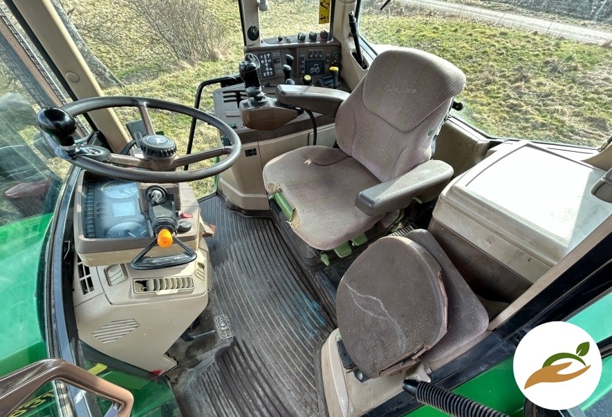2002 Трактор John Deere 6310