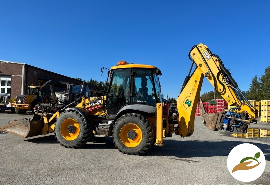 2012 Колесный экскаватор JCB 4CX