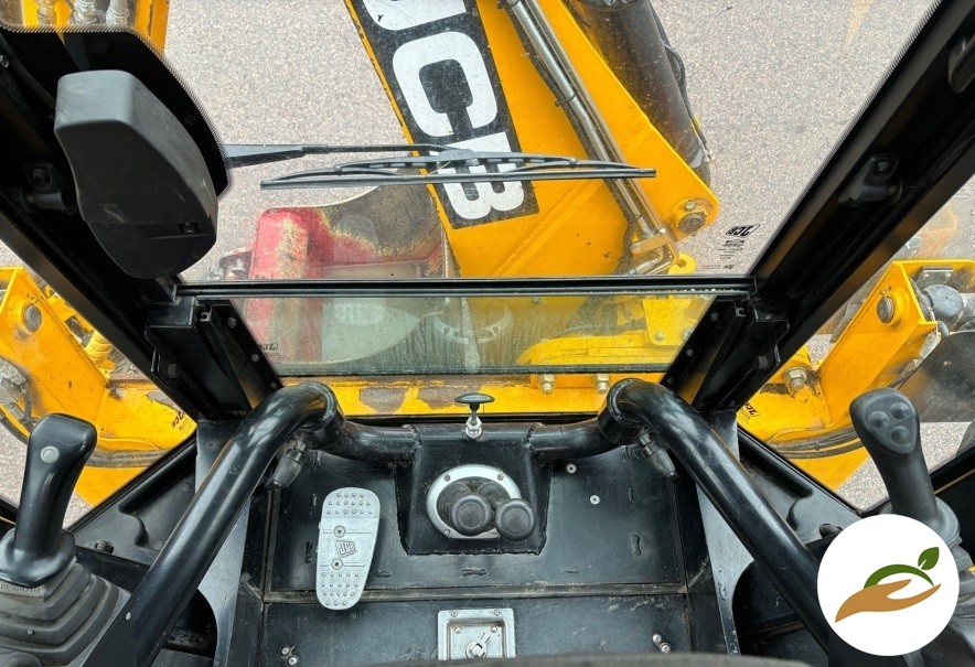 2013 Колесный экскаватор JCB MIDI CX-4