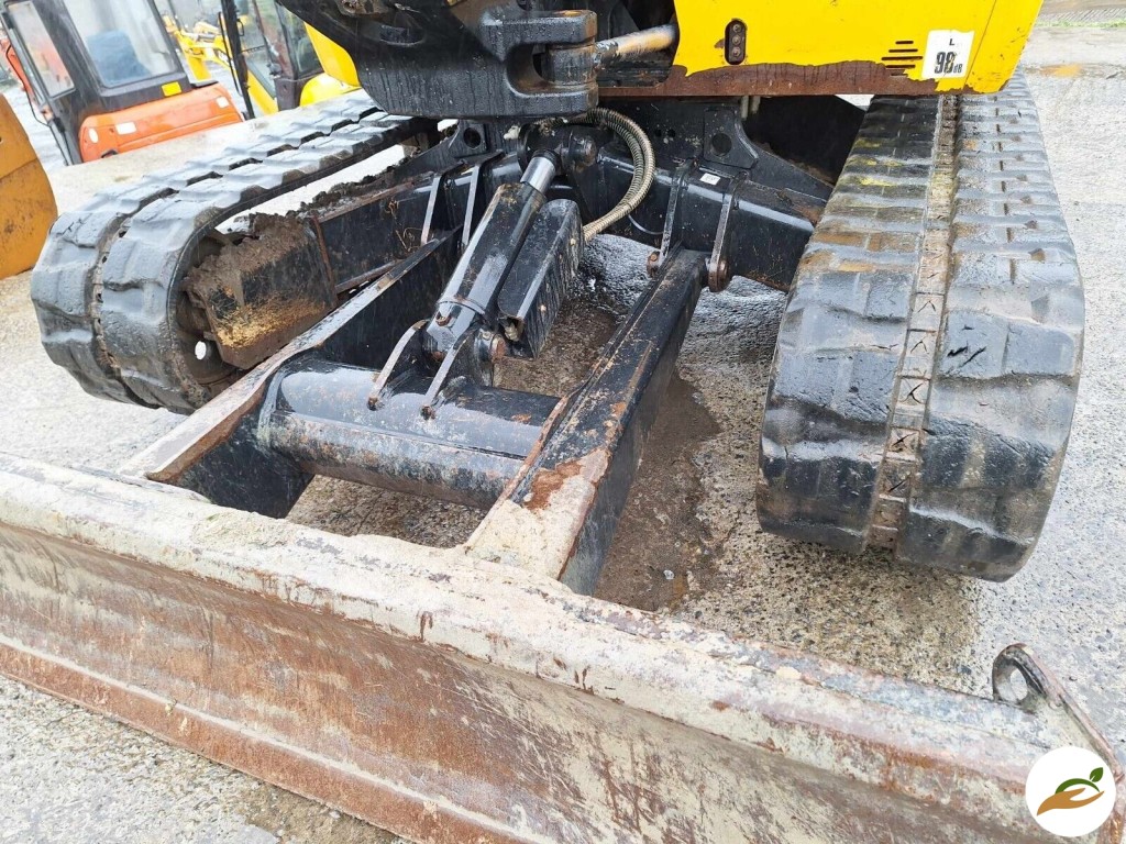 2017 экскаватор Jcb 86c