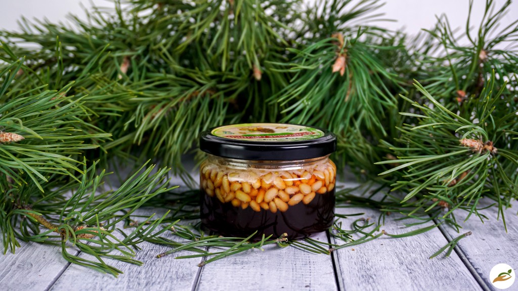 Кедровые орешки в кедровом сиропе из молодых кедровых шишек / ДАРЫ-ЮГРЫ-ХМАО / 250 гр