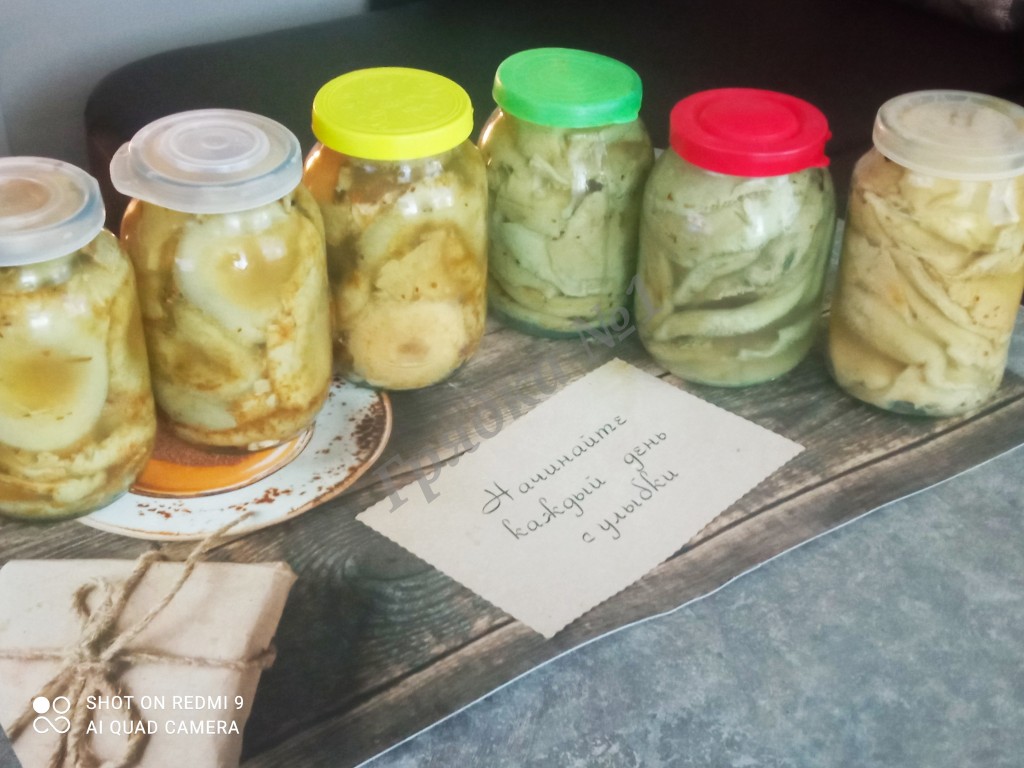 Продаю соленые грузди 1л банка 350 рублей