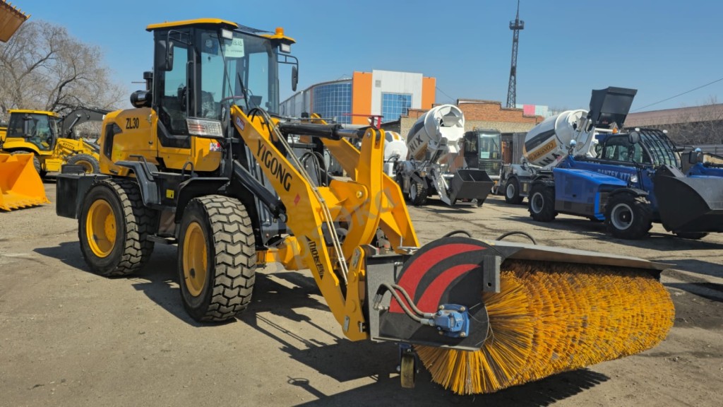 Фронтальный погрузчик Yigong ZL30